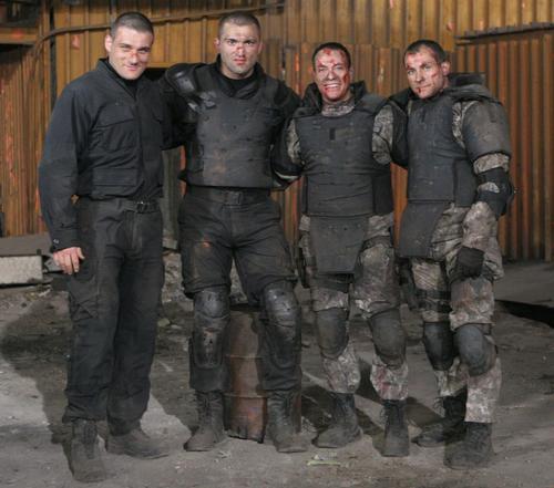 《再造战士3》预告片 尚格云顿再战龙格尔