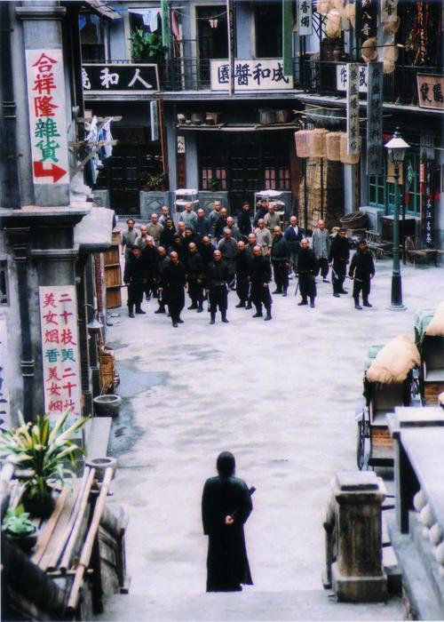 十月围城