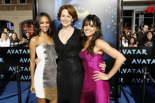 阿凡达片尾曲 i see you 电影配乐,还有别的~ 电