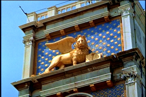 这是威尼斯城的城徽.由来颇有渊源.