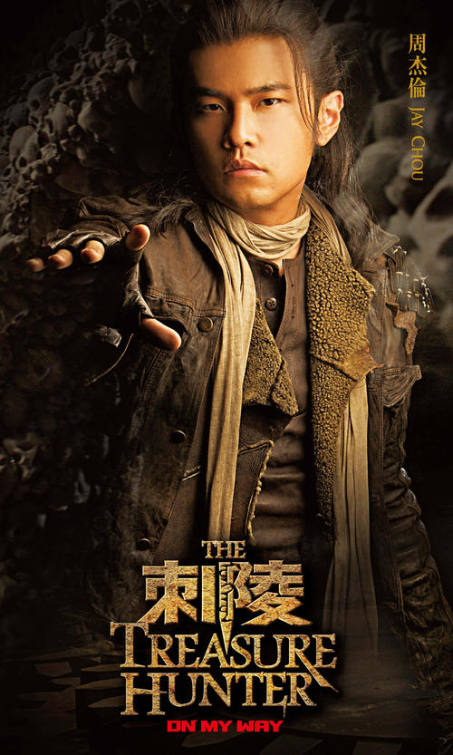 在沙漠中,曾经诞生了无数繁华一时的王朝,演变出数不清的文化传奇.
