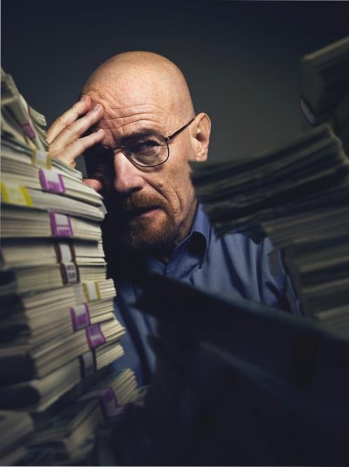 怀特walter white 越陷越深,特别是干掉小毒商,遇上了隐藏在人民